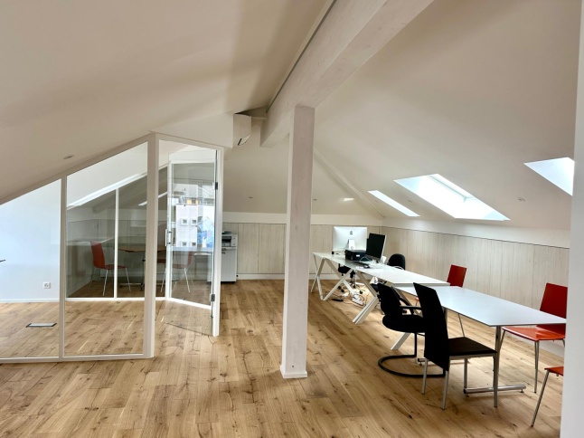 Bureau , 90.00 m2