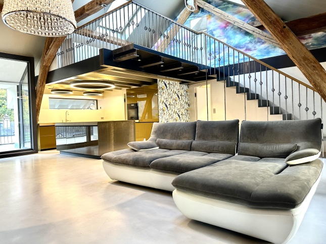 Attique , 175.00 m2