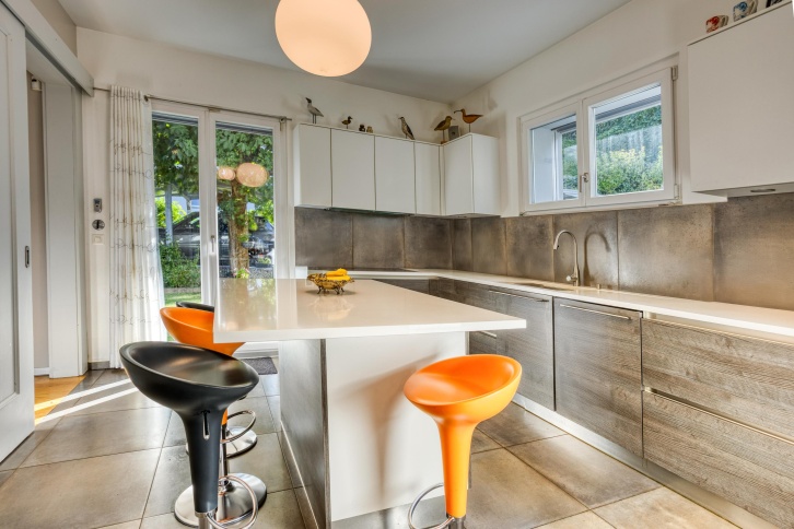 Maison, 10.0 pièces, 360.00 m2 Maison, 10.0 pièces, 360.00 m2