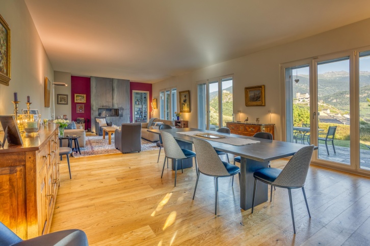 Maison, 10.0 pièces, 360.00 m2 Maison, 10.0 pièces, 360.00 m2